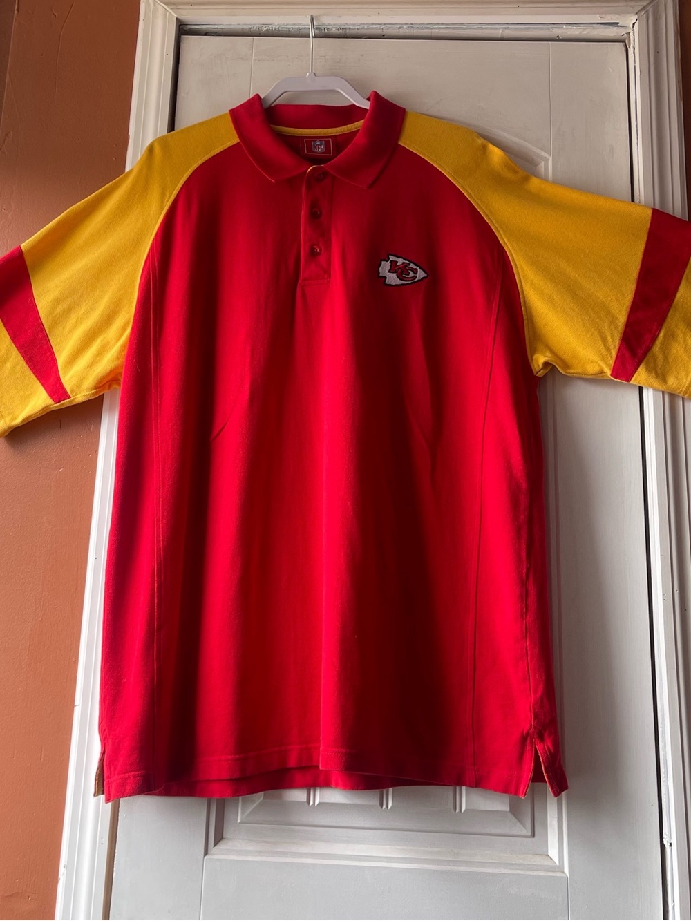 NFL Kansas City Chiefs’ Red & Yellow Polo Shirt with Team Crest Size XL